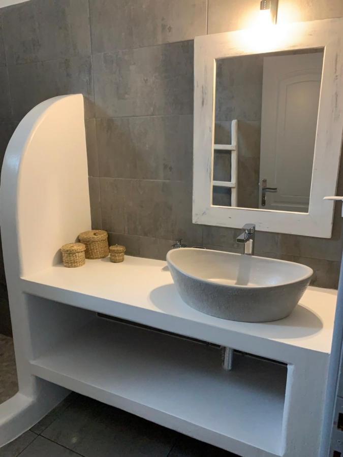 Parian White Luxury Apartments Páros Buitenkant foto